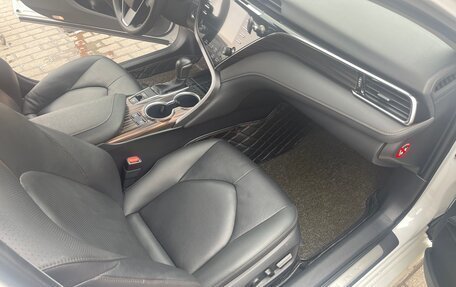 Toyota Camry, 2020 год, 3 650 000 рублей, 18 фотография