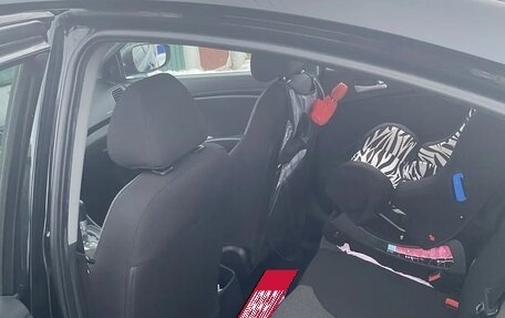 Hyundai Solaris II рестайлинг, 2011 год, 1 000 000 рублей, 3 фотография