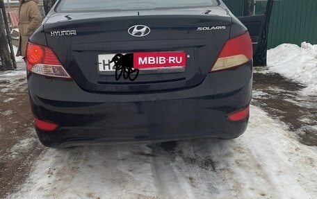 Hyundai Solaris II рестайлинг, 2011 год, 1 000 000 рублей, 2 фотография