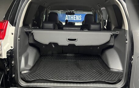 Toyota Land Cruiser Prado 150 рестайлинг 2, 2010 год, 3 900 000 рублей, 13 фотография