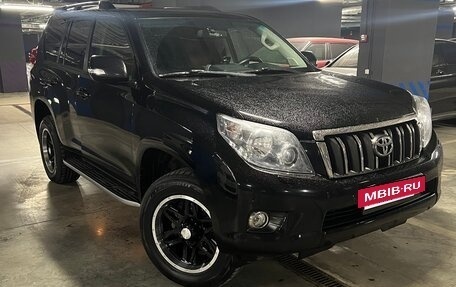 Toyota Land Cruiser Prado 150 рестайлинг 2, 2010 год, 3 900 000 рублей, 2 фотография