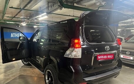 Toyota Land Cruiser Prado 150 рестайлинг 2, 2010 год, 3 900 000 рублей, 17 фотография