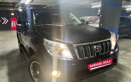 Toyota Land Cruiser Prado 150 рестайлинг 2, 2010 год, 3 900 000 рублей, 22 фотография