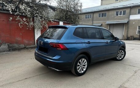 Volkswagen Tiguan II, 2019 год, 2 450 000 рублей, 5 фотография