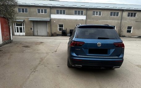 Volkswagen Tiguan II, 2019 год, 2 450 000 рублей, 6 фотография