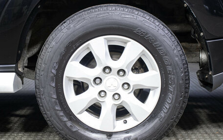 Mitsubishi Pajero IV, 2013 год, 1 798 000 рублей, 20 фотография