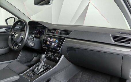 Skoda Superb III рестайлинг, 2020 год, 2 500 000 рублей, 13 фотография