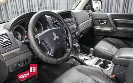 Mitsubishi Pajero IV, 2013 год, 1 798 000 рублей, 16 фотография
