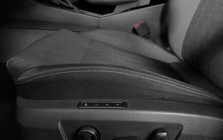 Skoda Superb III рестайлинг, 2020 год, 2 500 000 рублей, 22 фотография