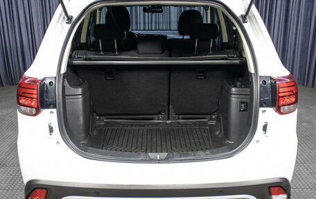 Mitsubishi Outlander III рестайлинг 3, 2019 год, 1 598 000 рублей, 10 фотография