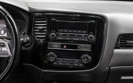 Mitsubishi Outlander III рестайлинг 3, 2019 год, 1 598 000 рублей, 15 фотография