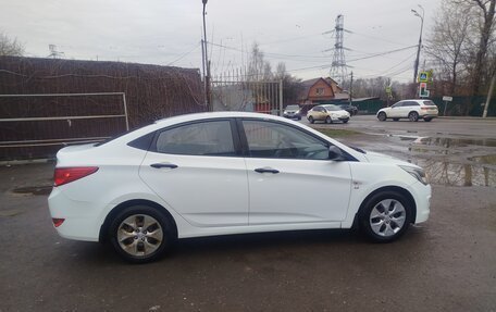 Hyundai Solaris II рестайлинг, 2014 год, 780 000 рублей, 4 фотография