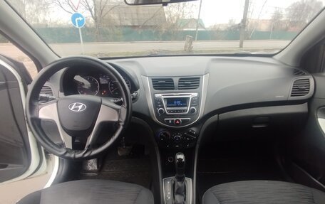 Hyundai Solaris II рестайлинг, 2014 год, 780 000 рублей, 11 фотография