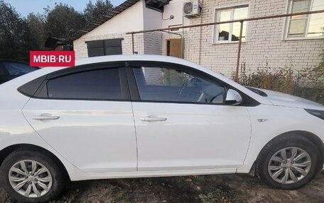 Hyundai Solaris II рестайлинг, 2020 год, 1 200 000 рублей, 3 фотография