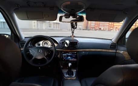 Mercedes-Benz E-Класс, 2006 год, 900 000 рублей, 9 фотография