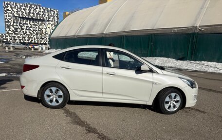 Hyundai Solaris II рестайлинг, 2015 год, 950 000 рублей, 6 фотография