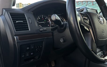 Toyota Land Cruiser 200, 2017 год, 6 400 000 рублей, 13 фотография