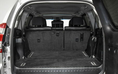 Toyota Land Cruiser Prado 150 рестайлинг 2, 2014 год, 3 490 000 рублей, 11 фотография