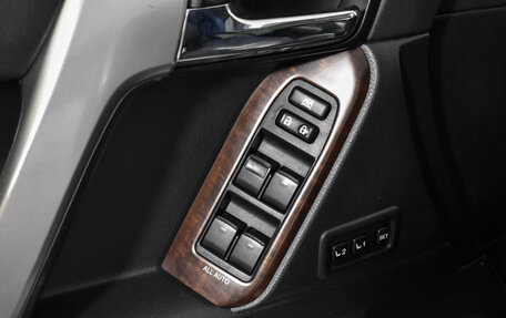 Toyota Land Cruiser Prado 150 рестайлинг 2, 2014 год, 3 490 000 рублей, 19 фотография