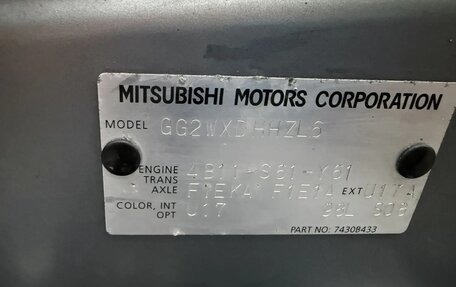 Mitsubishi Outlander III рестайлинг 3, 2016 год, 3 200 000 рублей, 27 фотография