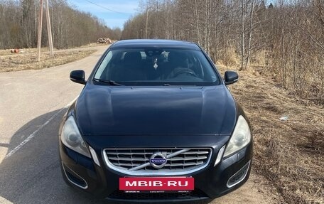 Volvo S60 III, 2011 год, 999 999 рублей, 2 фотография
