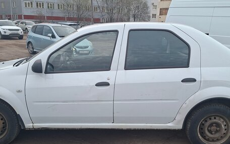 Renault Logan I, 2013 год, 300 000 рублей, 2 фотография
