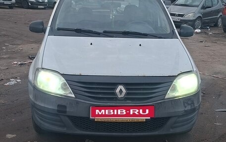 Renault Logan I, 2013 год, 300 000 рублей, 3 фотография