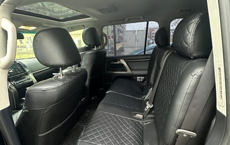 Toyota Land Cruiser 200, 2010 год, 2 520 000 рублей, 8 фотография