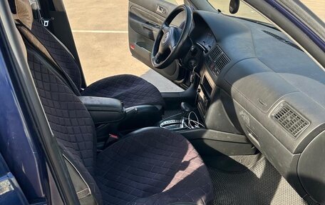 Volkswagen Golf IV, 2000 год, 320 000 рублей, 8 фотография