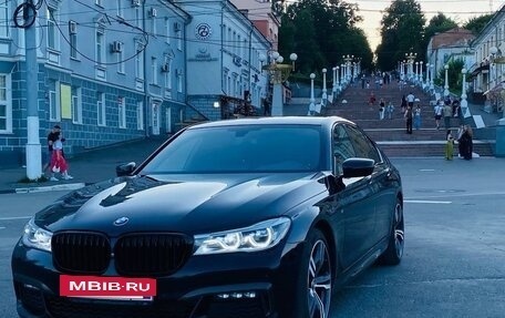 BMW 7 серия, 2018 год, 4 650 000 рублей, 2 фотография