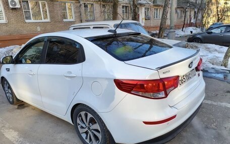 KIA Rio III рестайлинг, 2017 год, 1 090 000 рублей, 2 фотография