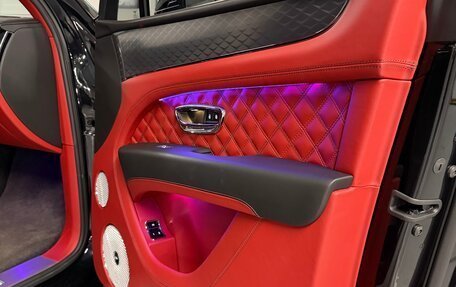 Bentley Bentayga I, 2020 год, 22 500 000 рублей, 15 фотография