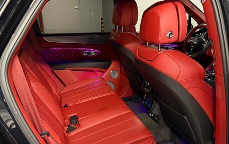 Bentley Bentayga I, 2020 год, 22 500 000 рублей, 14 фотография