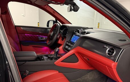 Bentley Bentayga I, 2020 год, 22 500 000 рублей, 16 фотография