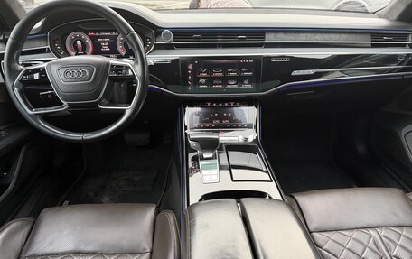 Audi A8, 2018 год, 4 800 000 рублей, 15 фотография