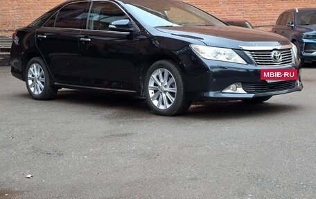 Toyota Camry, 2014 год, 1 900 000 рублей, 2 фотография