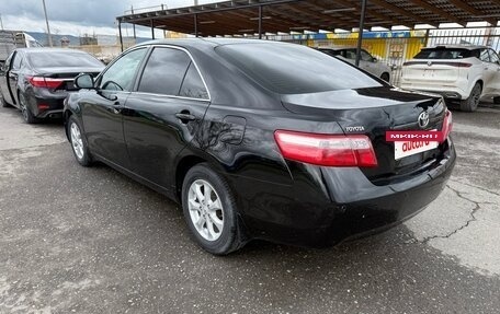 Toyota Camry, 2010 год, 990 000 рублей, 4 фотография