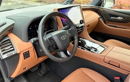 Toyota Alphard, 2024 год, 11 020 099 рублей, 8 фотография