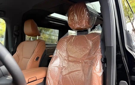 Toyota Alphard, 2024 год, 11 020 099 рублей, 12 фотография