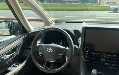 Toyota Alphard, 2024 год, 11 290 099 рублей, 10 фотография