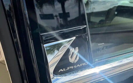 Toyota Alphard, 2024 год, 11 290 099 рублей, 14 фотография