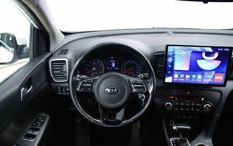 KIA Sportage IV рестайлинг, 2020 год, 2 190 000 рублей, 13 фотография