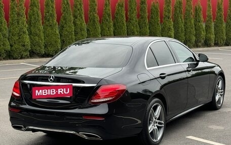 Mercedes-Benz E-Класс, 2019 год, 4 150 000 рублей, 5 фотография