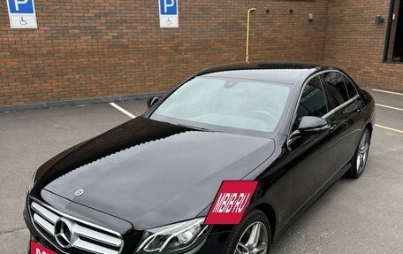 Mercedes-Benz E-Класс, 2019 год, 4 150 000 рублей, 8 фотография