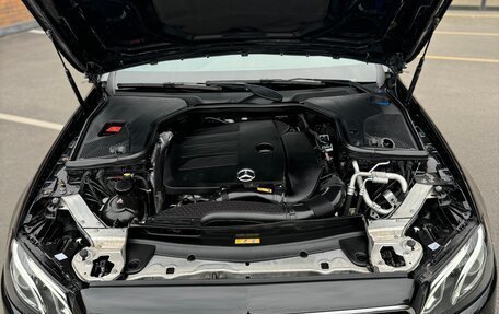 Mercedes-Benz E-Класс, 2019 год, 4 150 000 рублей, 24 фотография