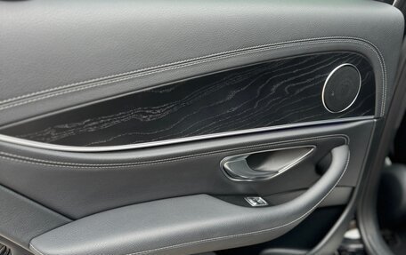 Mercedes-Benz E-Класс, 2019 год, 4 150 000 рублей, 20 фотография