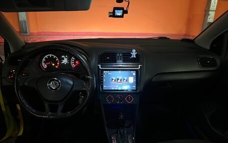 Volkswagen Polo VI (EU Market), 2018 год, 445 000 рублей, 5 фотография