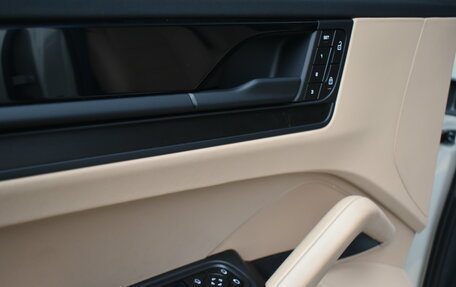 Porsche Cayenne III, 2026 год, 19 770 000 рублей, 28 фотография