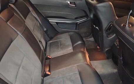 Mercedes-Benz E-Класс, 2013 год, 2 250 000 рублей, 8 фотография