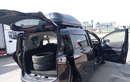 Toyota Sienta II, 2021 год, 1 300 000 рублей, 3 фотография